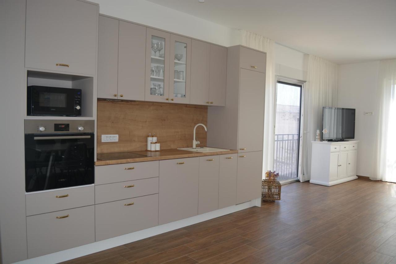 Apartments Antea Pag Town Zewnętrze zdjęcie