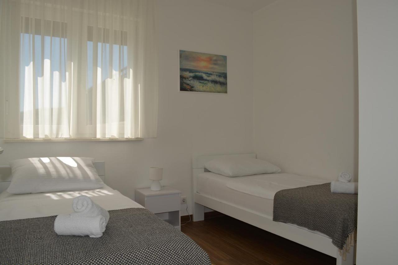 Apartments Antea Pag Town Zewnętrze zdjęcie